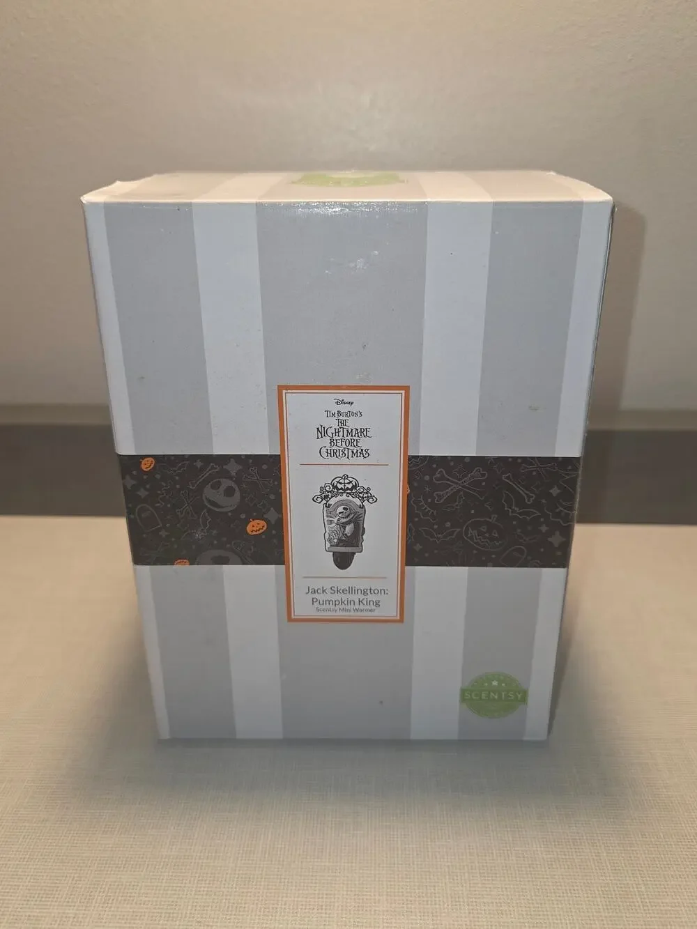 Jack Skellington: Pumpkin King Mini Plug-in RETIRED Scentsy Warmer
